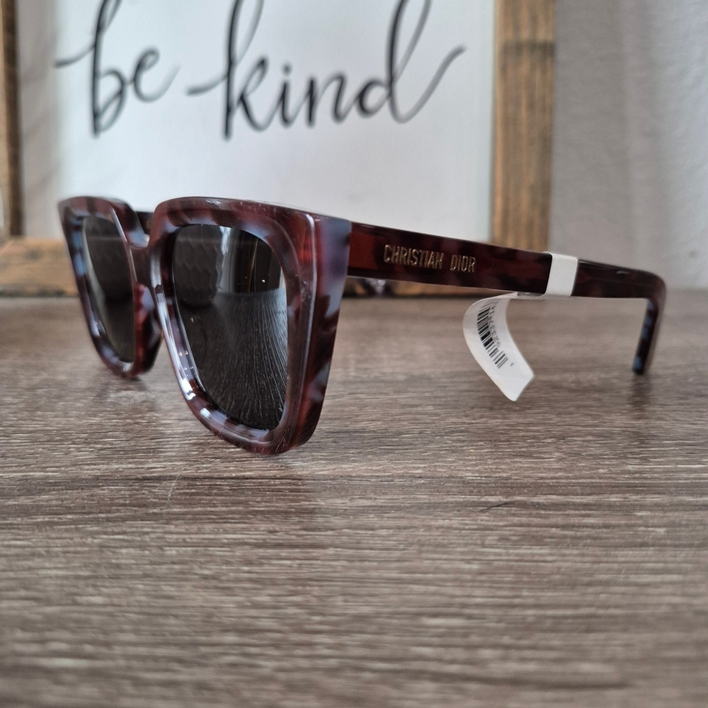 Dior Women's Sunglasses, 100% Authentic - Picture 3 of 8